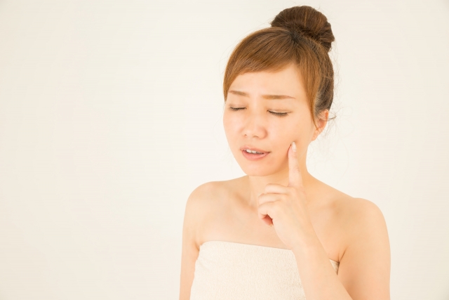 口元のしわができる理由は ケア方法6選としわ改善に有効な成分も紹介 Ebis化粧品 口元のしわができる理由は ケア方法6選としわ改善に有効な成分も紹介 Ebis化粧品