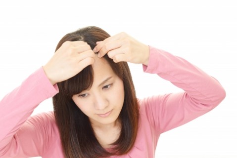 女性　薄毛隠し