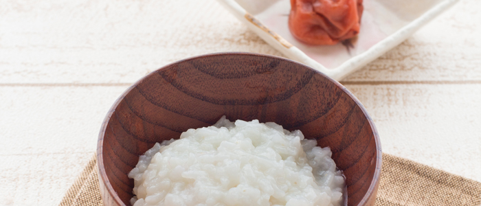 朝食に「おかゆを取り入れるメリット」と「おいしいおかゆの作り方」