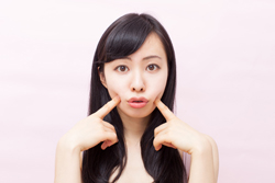 老化の原因にも？　夏のインナードライ肌がこわい！