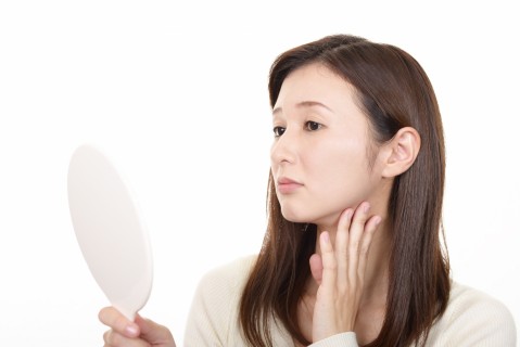 夏に肌荒れが起きる原因