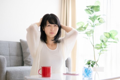 女性 (4)