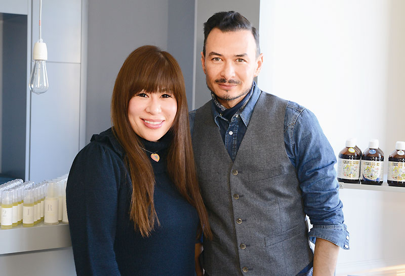 ビューティアドバイザー・渡邊美樹子のカリスマ美容対談|美顔器なら