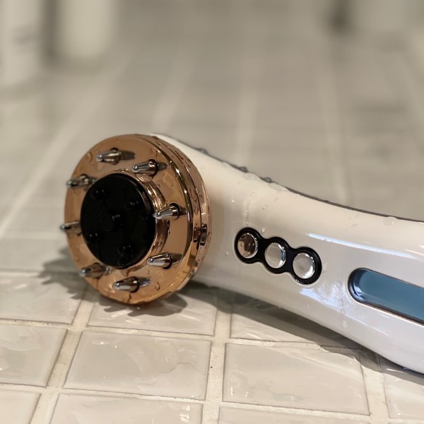 ヘッドスパ美顔器「Esthead(エステッド)」ラッピング付